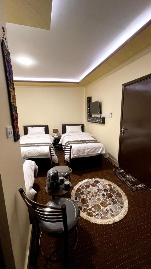 Ad Deir Guesthouse وادي موسى المظهر الخارجي الصورة