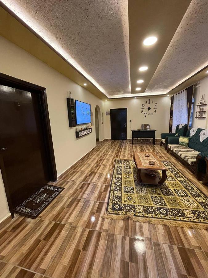 Ad Deir Guesthouse وادي موسى المظهر الخارجي الصورة